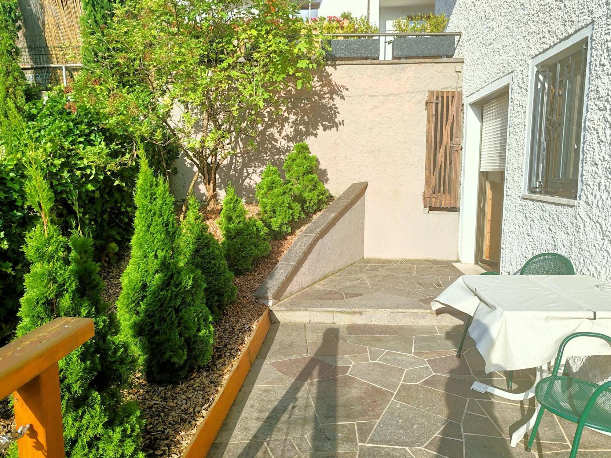 Schenna Garni Eden Bed&Breakfast Exteriör bild