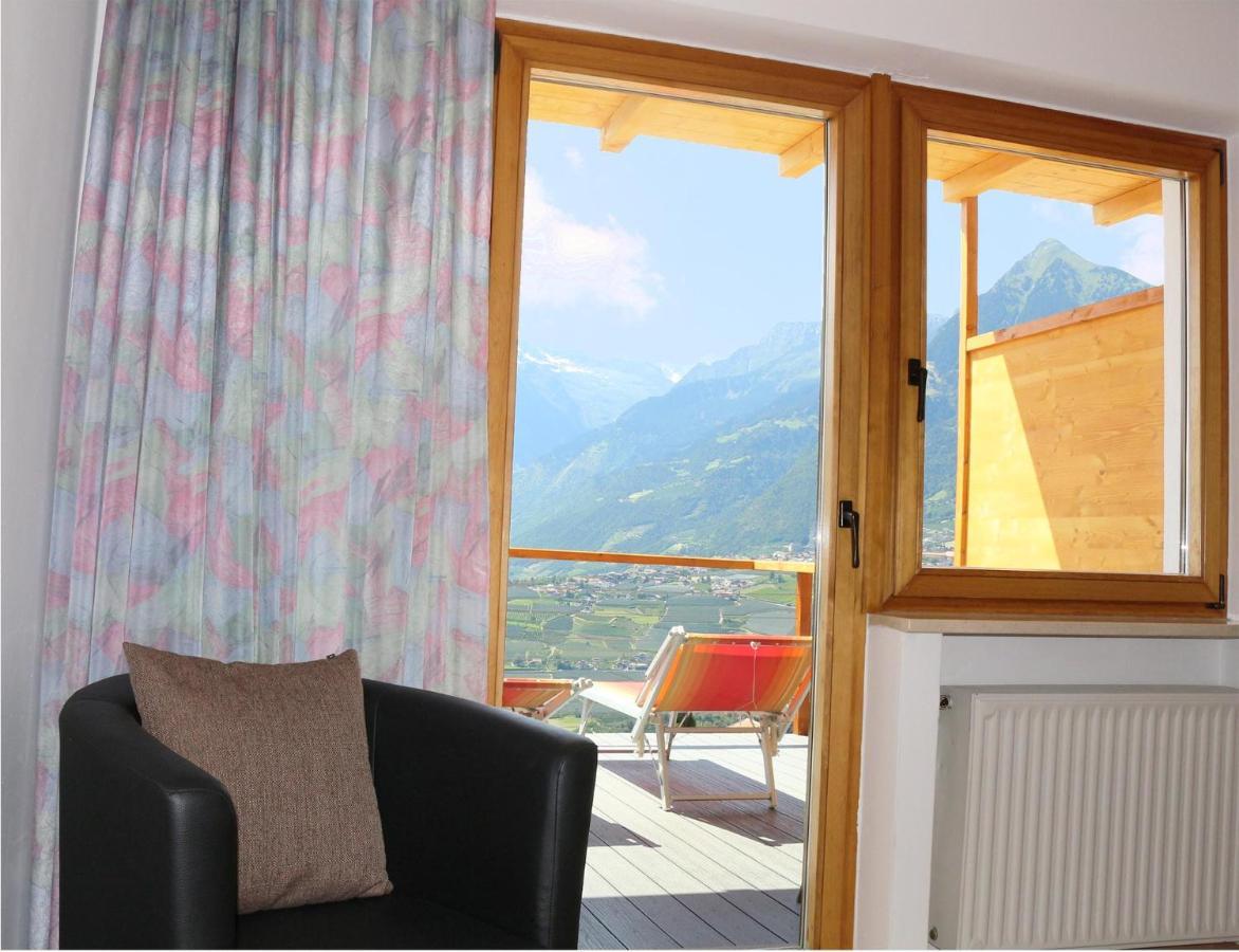 Schenna Garni Eden Bed&Breakfast Exteriör bild
